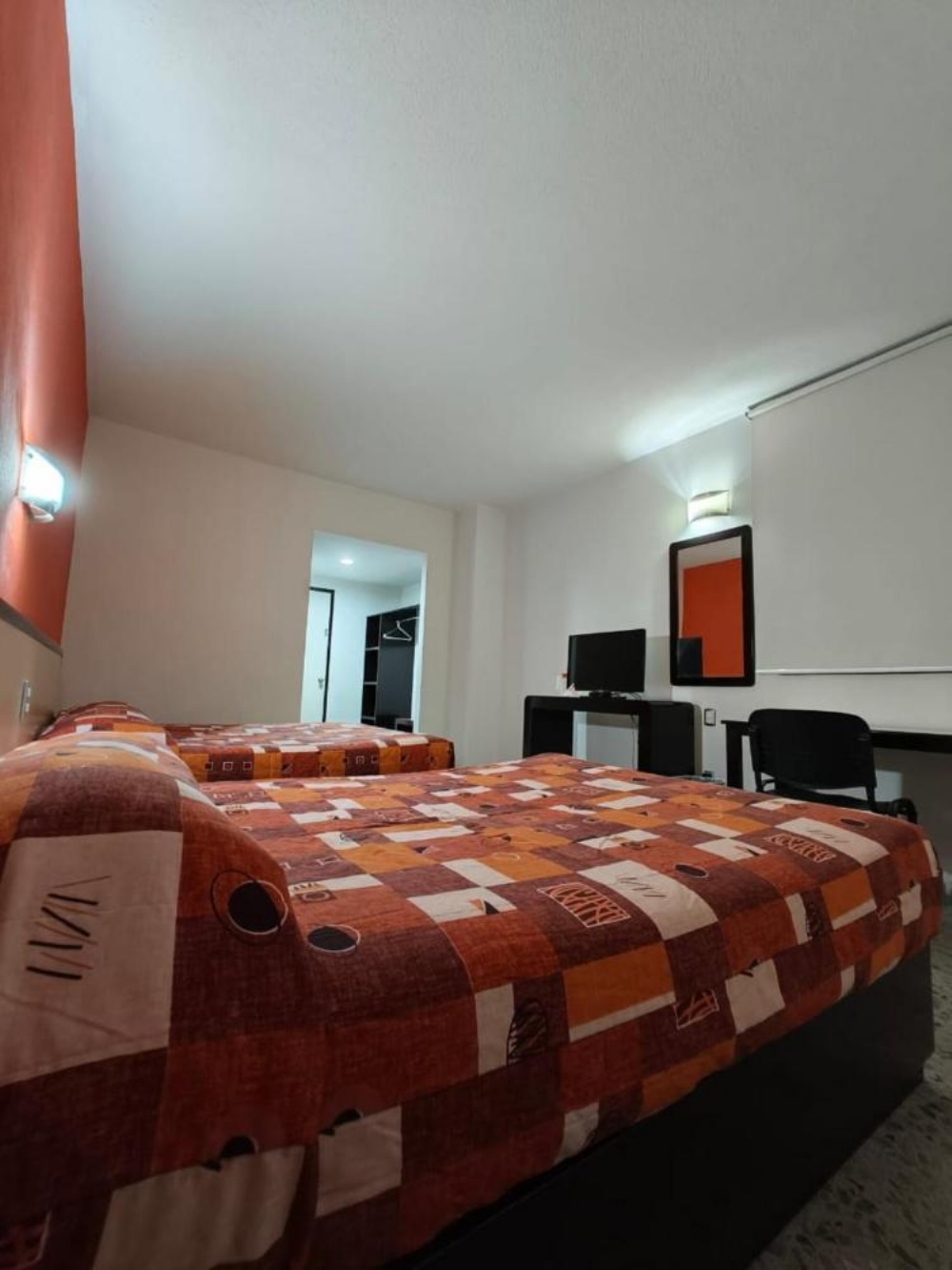 Double Room at Hotel Montreal, photo 2